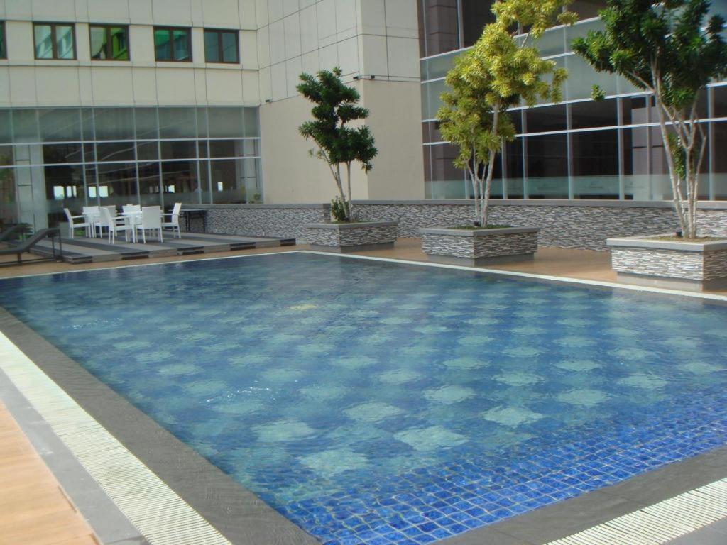 Ck Tanjungpinang Hotel And Convention Centre Exterior photo